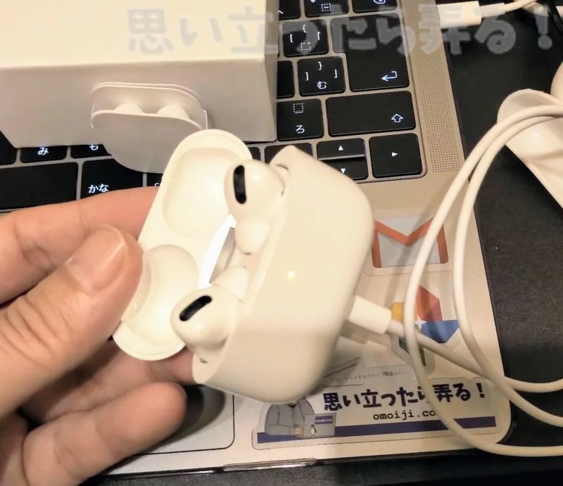 AirPods Pro風イヤホンを40ドルで海外通販からポチったら完成度高すぎ