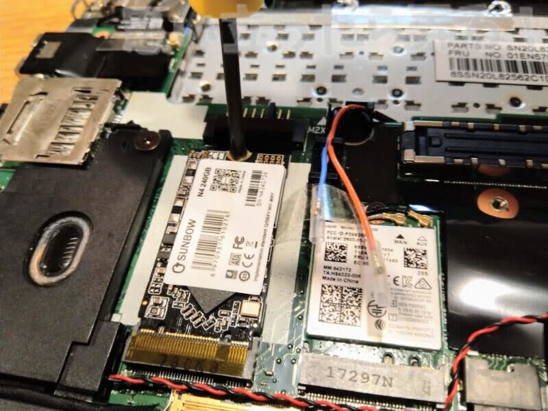 M.2242 SSD 240GBの増設が完了