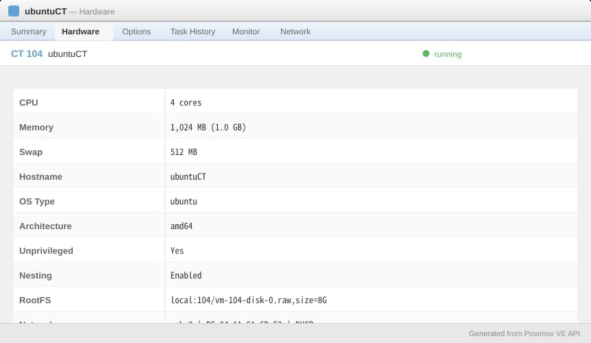 Proxmox CT 104（ubuntuCT）のハードウェア構成。4コア/1GB RAM/8GBディスク/ネスト仮想化有効