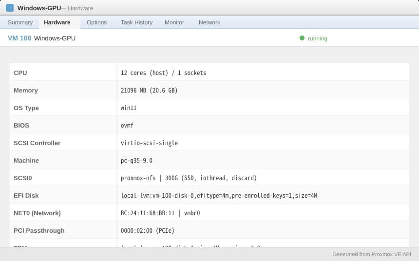 Proxmox VM 100（Windows-GPU）のハードウェア構成。12コア/21GB RAM/300GBディスク/GPUパススルー/TPM v2.0搭載
