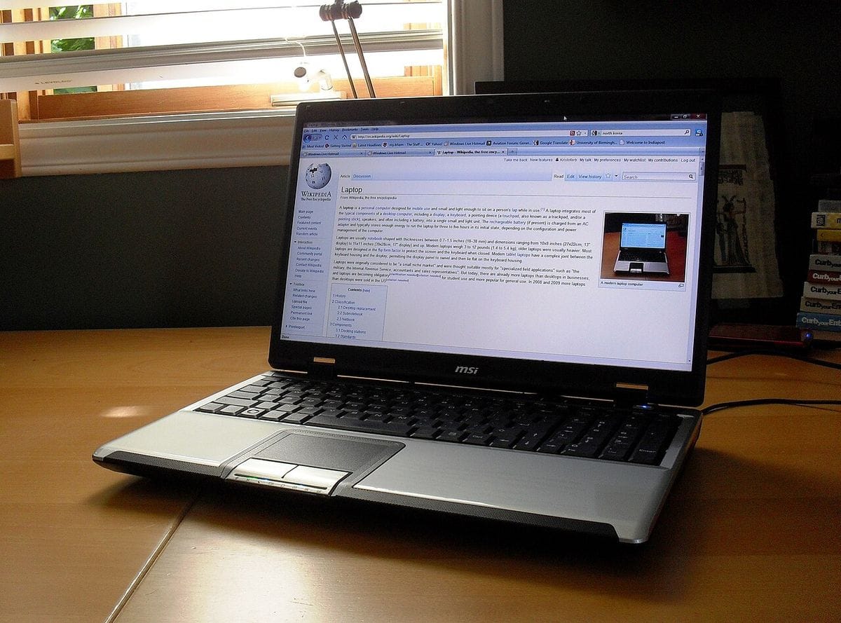 ノートPCの画面。Win+Gで画面録画するイメージ