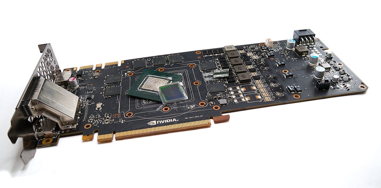 GeForce GTX 1070 に搭載された GP104 ダイの顕微鏡写真